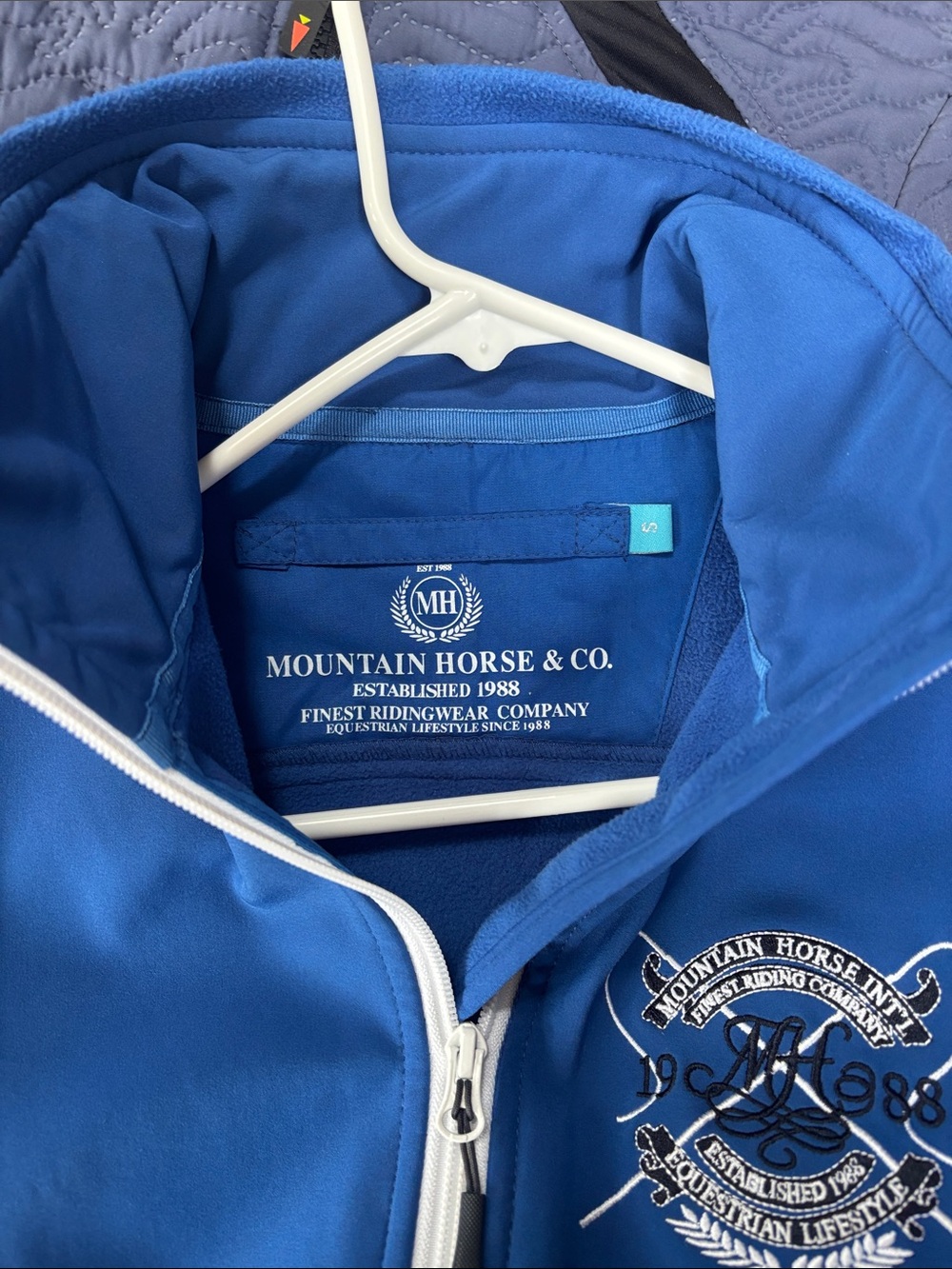 Women’s Blue Zip-Front Softshell Jacket - Picture 3 of 3